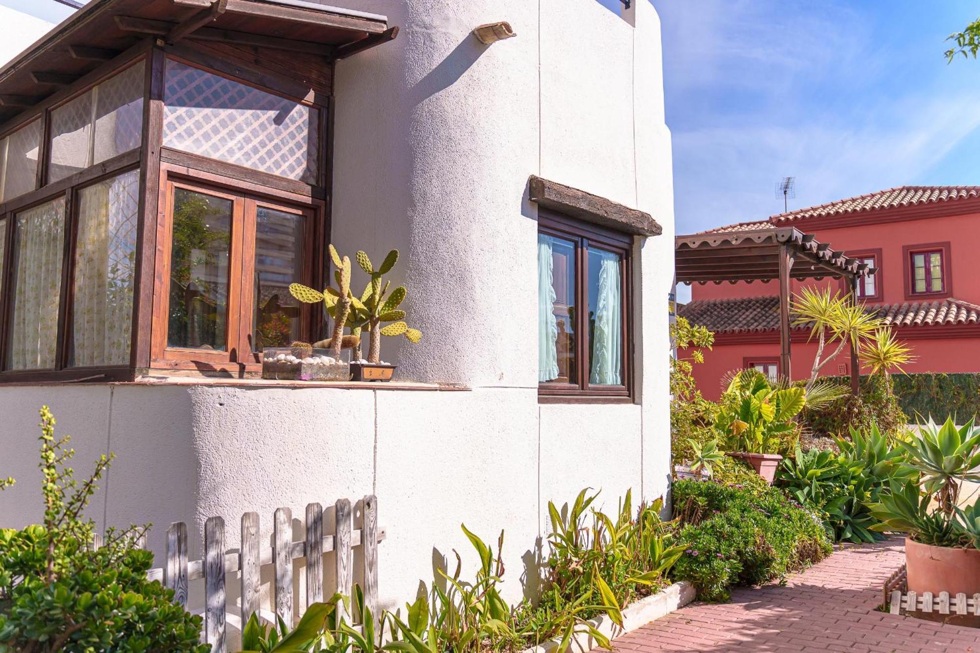Villa Ibicenca Love Benalmádena Exteriör bild