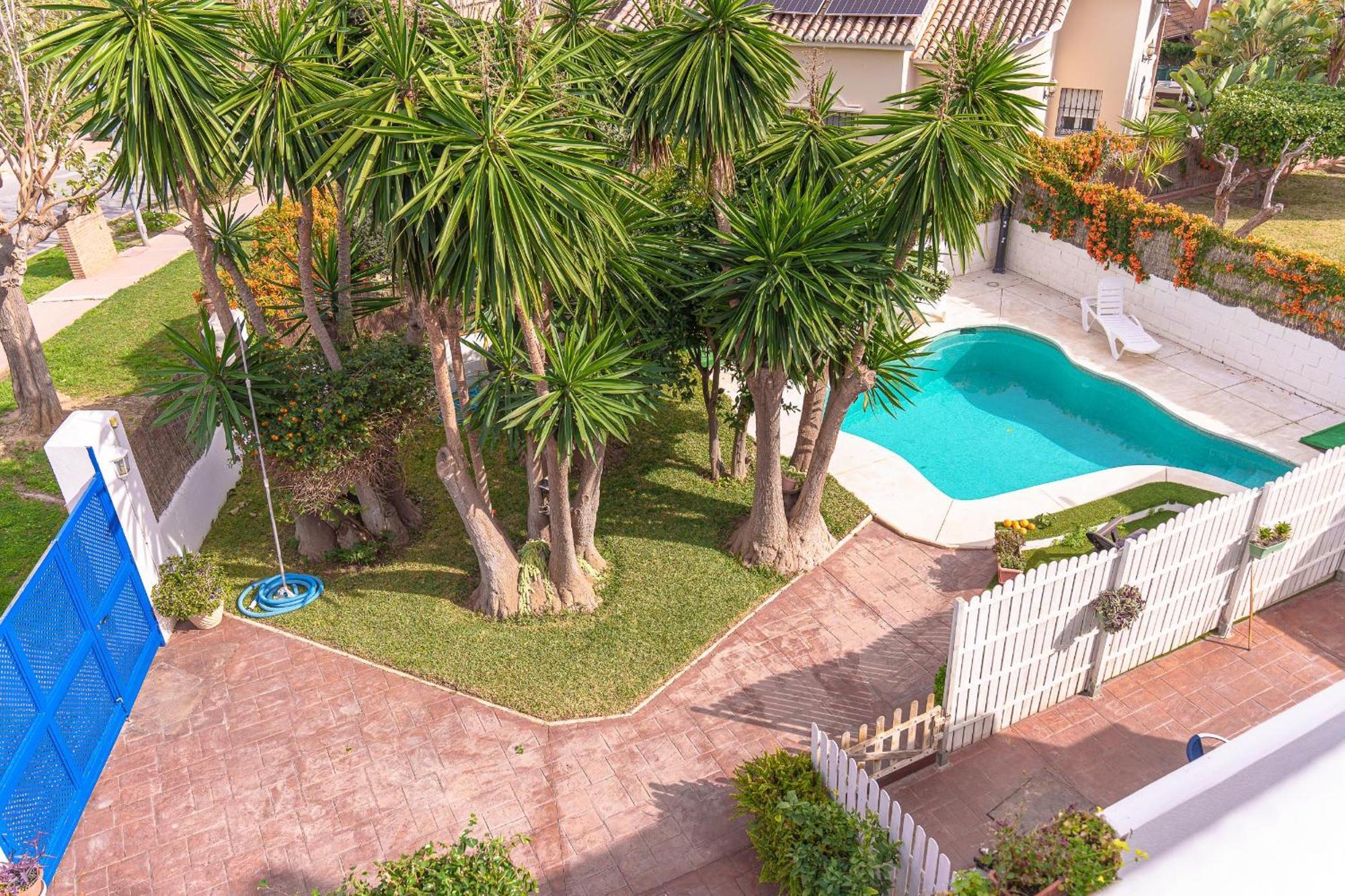 Villa Ibicenca Love Benalmádena Exteriör bild